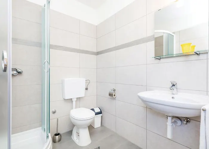 1 Bedroom Awesome In アパート *