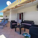 1 Bedroom Awesome In *